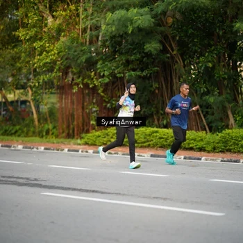 Runner Photo 8398136