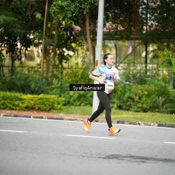 Runner Photo 8398143