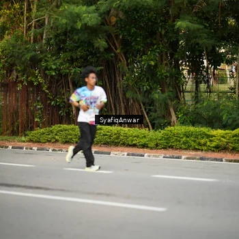 Runner Photo 8398146