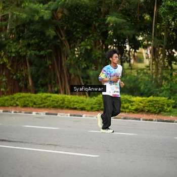 Runner Photo 8398147