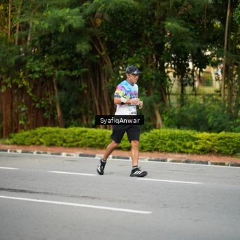Runner Photo 8398149