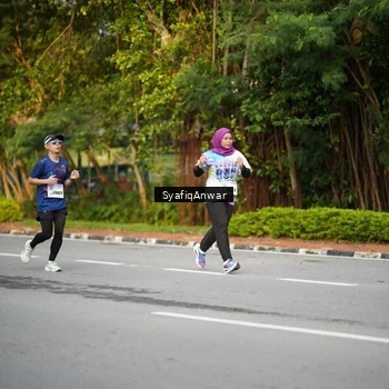 Runner Photo 8398151