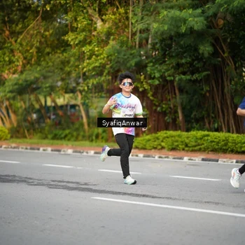 Runner Photo 8398156