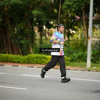 Runner Photo 8398158