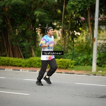 Runner Photo 8398160
