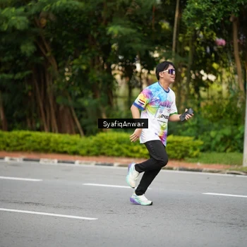 Runner Photo 8398161