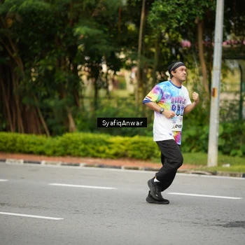 Runner Photo 8398162