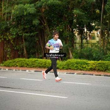 Runner Photo 8398165