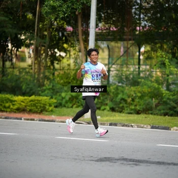 Runner Photo 8398167