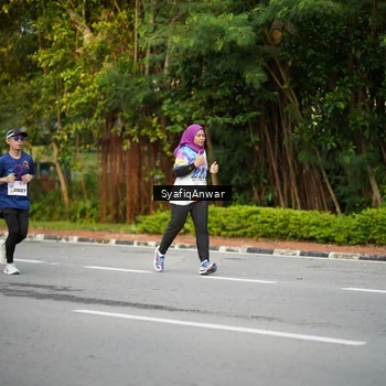 Runner Photo 8398169