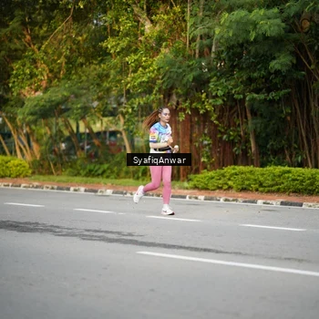Runner Photo 8398172