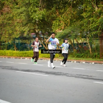Runner Photo 8398176