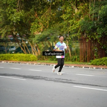 Runner Photo 8398191