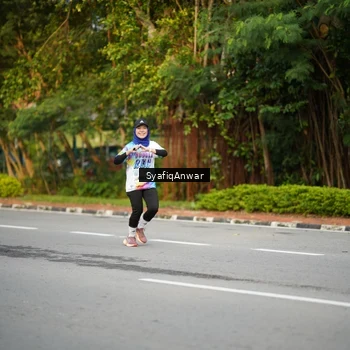 Runner Photo 8398200