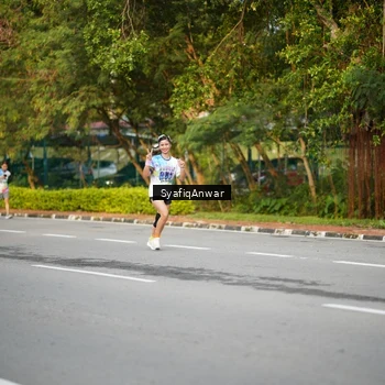 Runner Photo 8398224