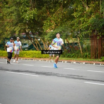 Runner Photo 8398231
