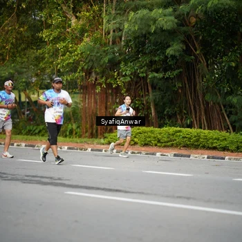 Runner Photo 8398232