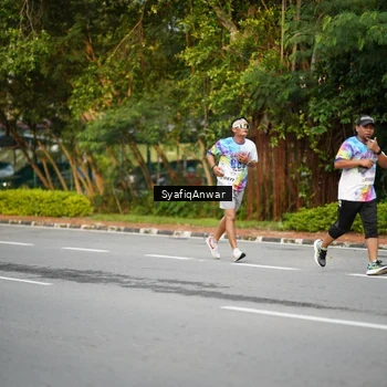 Runner Photo 8398235