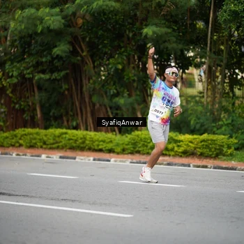 Runner Photo 8398243