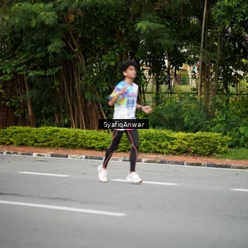 Runner Photo 8398244