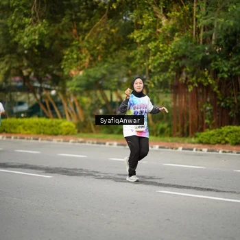 Runner Photo 8398249