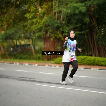 Runner Photo 8398253