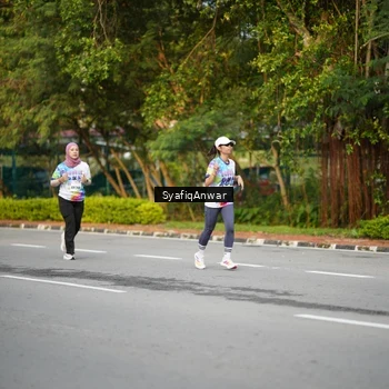 Runner Photo 8398254
