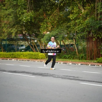 Runner Photo 8398261