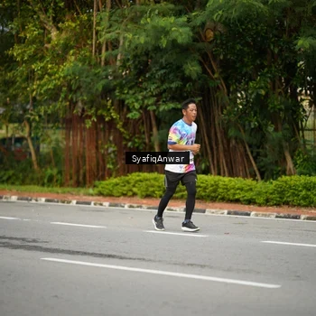 Runner Photo 8398264