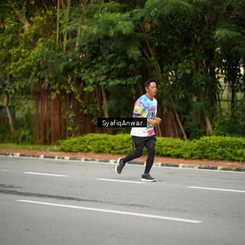 Runner Photo 8398266