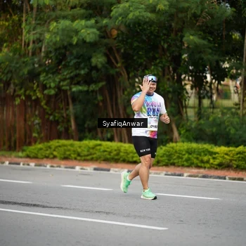 Runner Photo 8398272