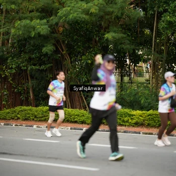 Runner Photo 8398293