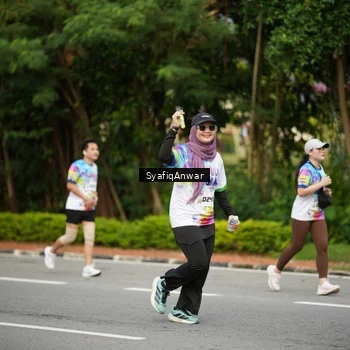 Runner Photo 8398294
