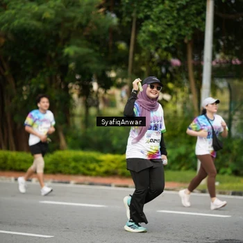 Runner Photo 8398300
