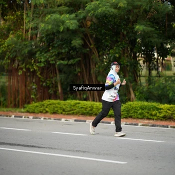 Runner Photo 8398303