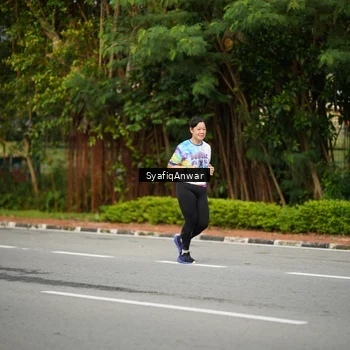 Runner Photo 8398316