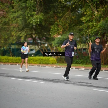 Runner Photo 8398322