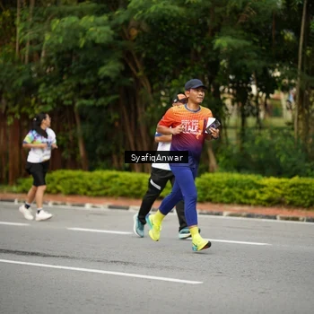 Runner Photo 8398325
