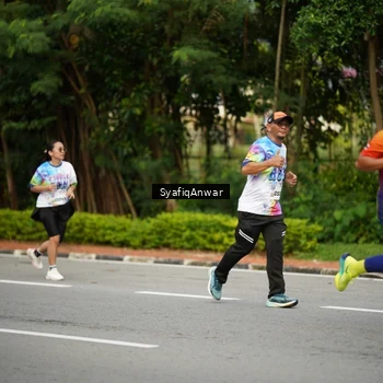 Runner Photo 8398327