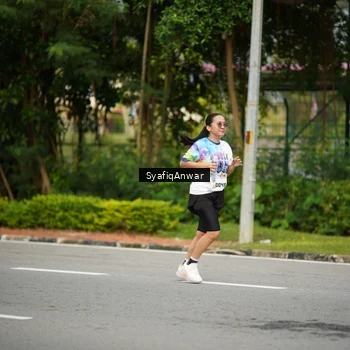 Runner Photo 8398332