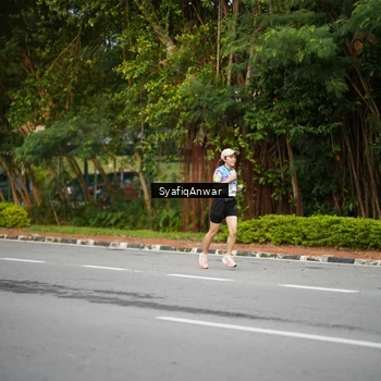 Runner Photo 8398344