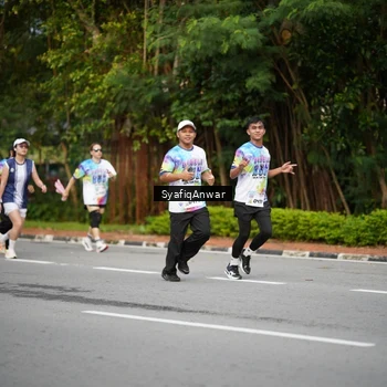 Runner Photo 8398346