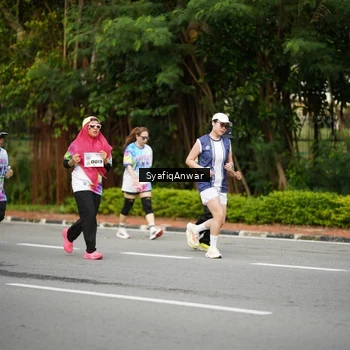 Runner Photo 8398353