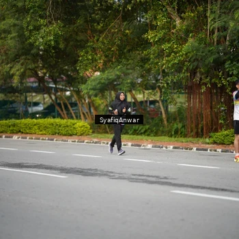Runner Photo 8398363