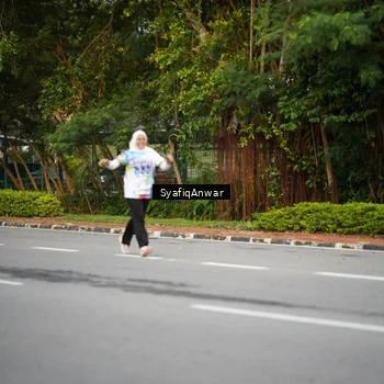 Runner Photo 8398372