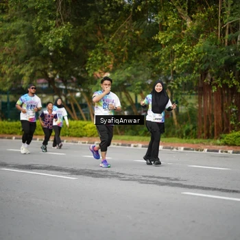 Runner Photo 8398375