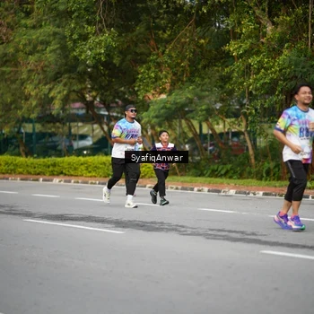 Runner Photo 8398378