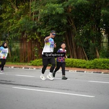 Runner Photo 8398383