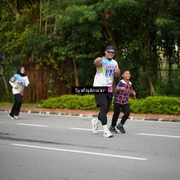 Runner Photo 8398386