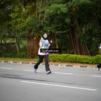 Runner Photo 8398393